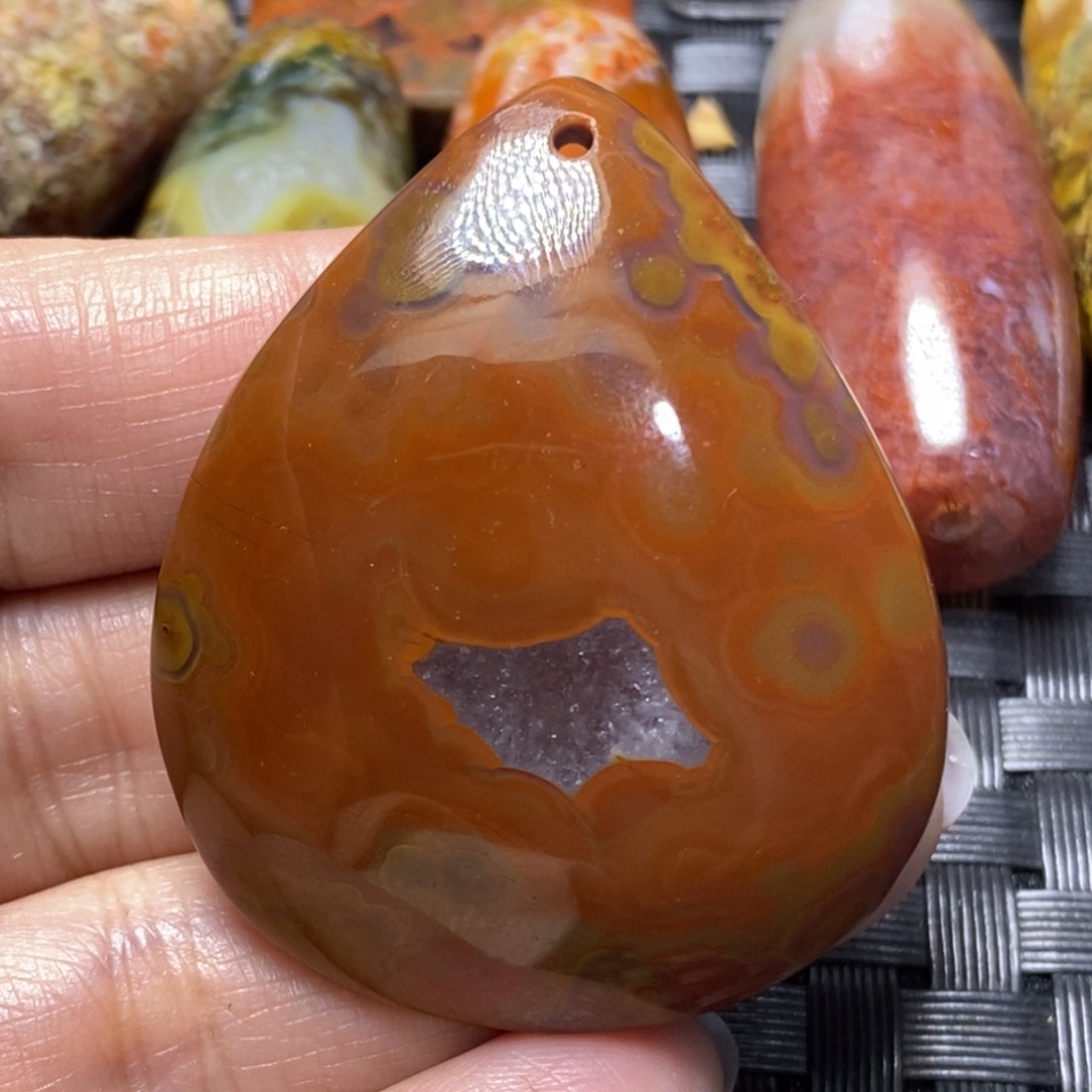 玛瑙/玉髓颈饰未镶嵌