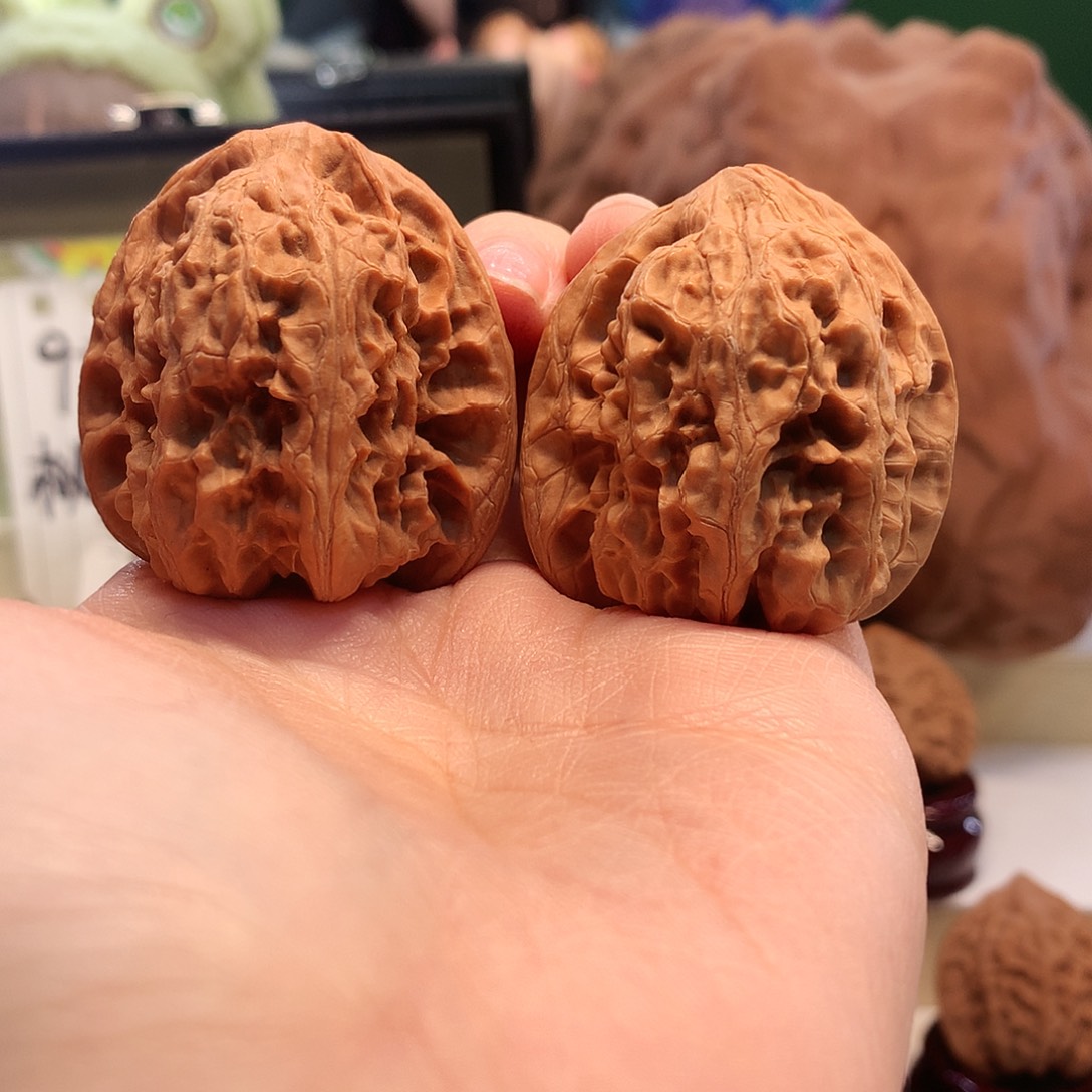 吊坠桃核41尺靠山王