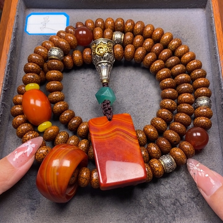 星月菩提吊坠菩提