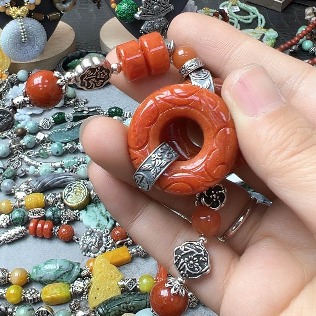 翡翠戒指未镶嵌懵*了