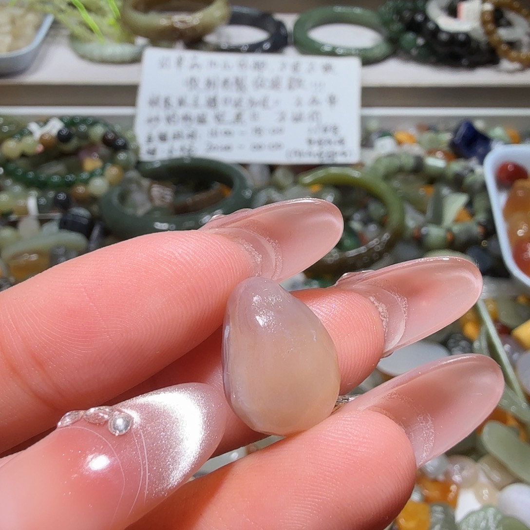 和田玉未镶嵌珠宝奇石