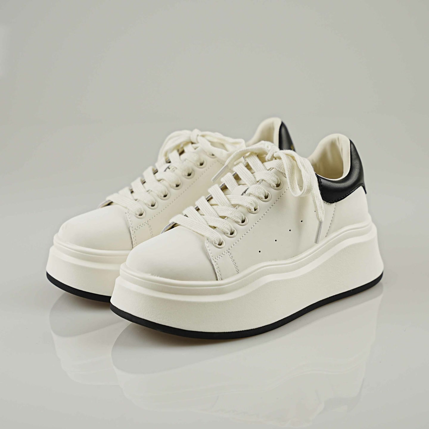 雅舒曼经典款软底增高厚底百搭真皮透气休闲舒适小白鞋AA24YG0619