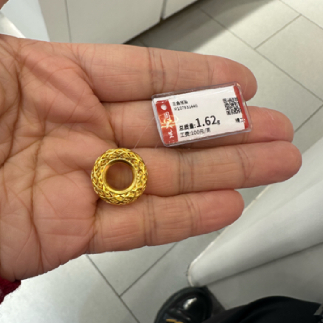 周大生足金经典挂坠