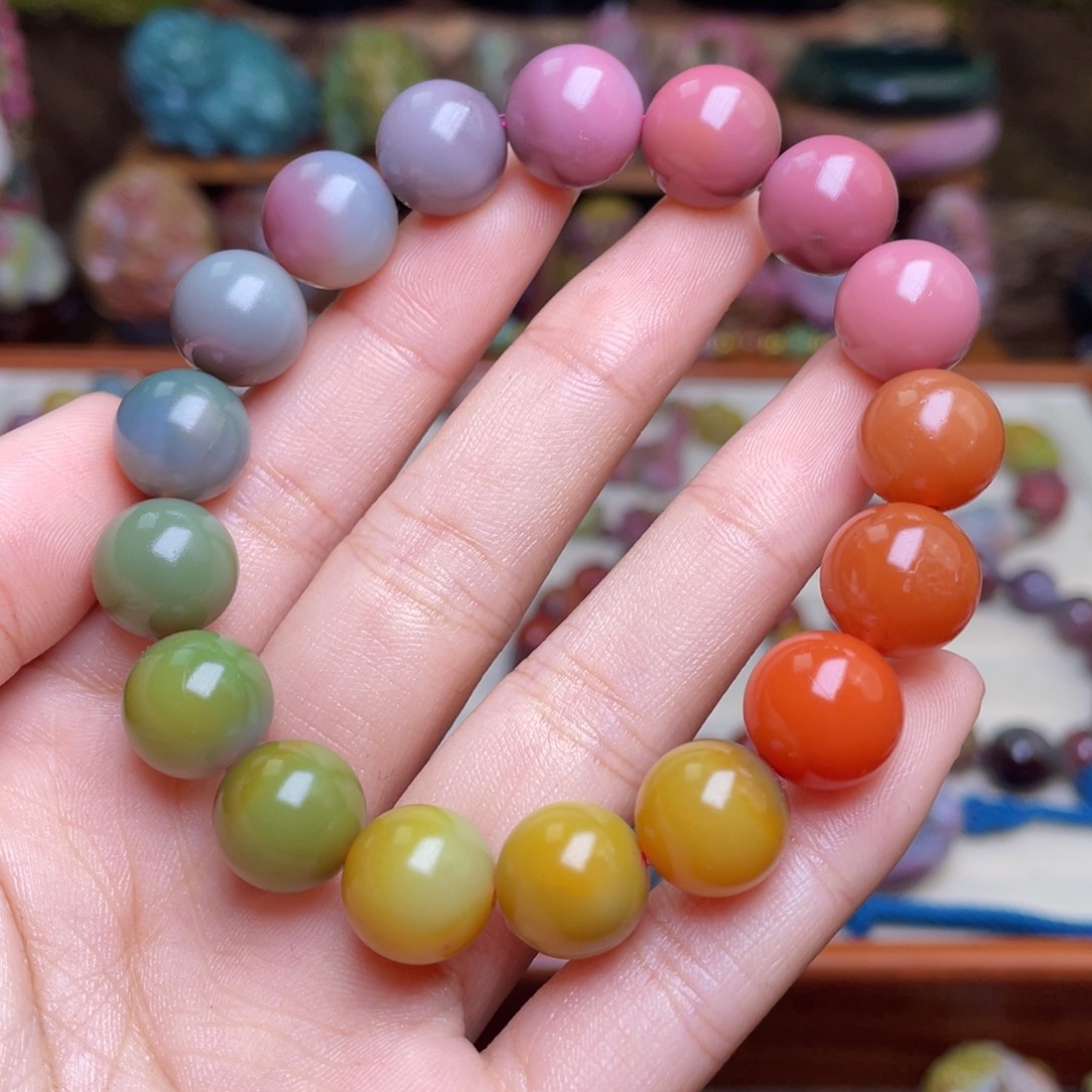 玛瑙/玉髓珠宝半成品未镶嵌丁*盐源玛瑙色标级稀有手串