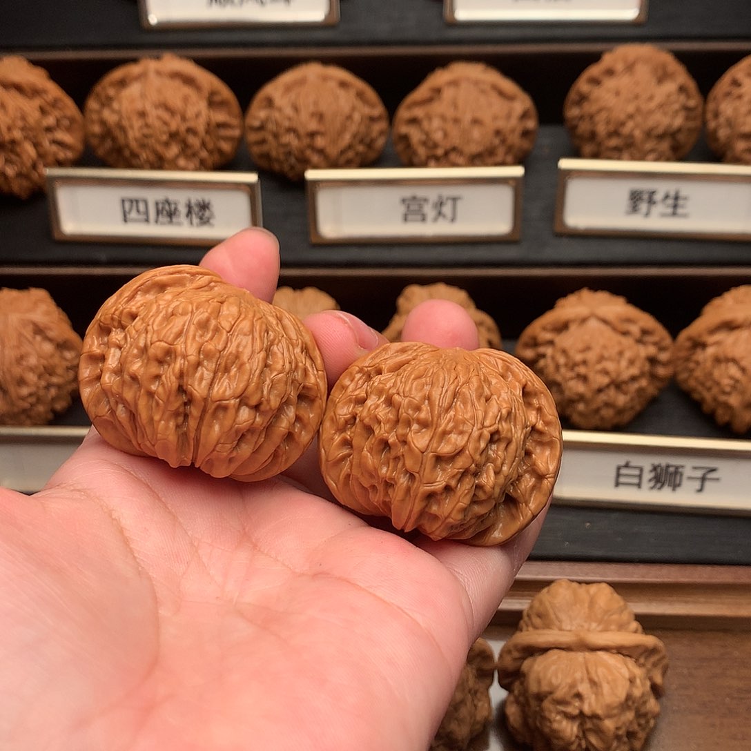 文玩核桃吊坠254号山地磨40+