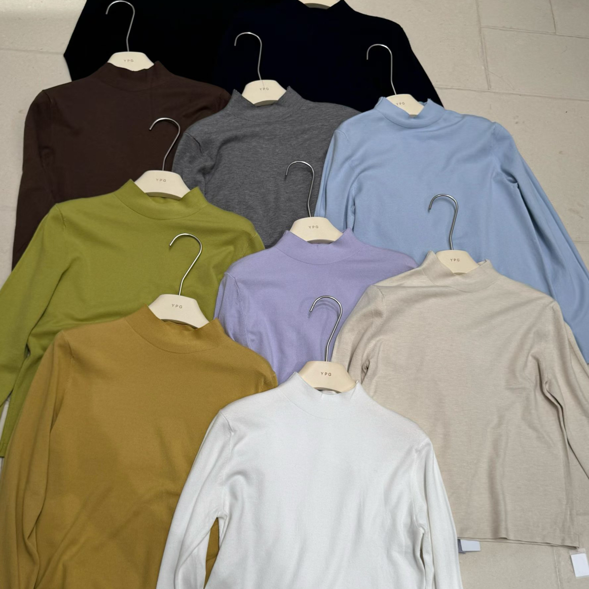 跑量款针织中领打底衫（满99发货）