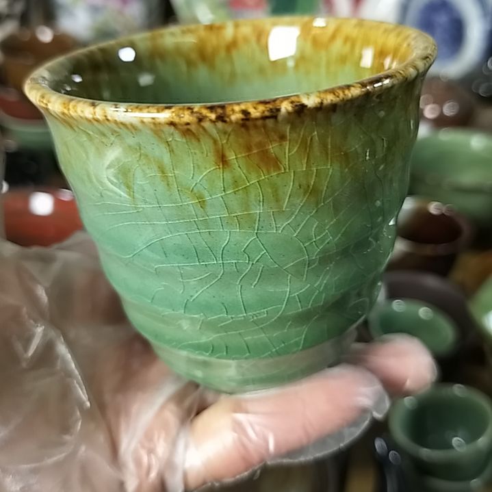 盘悠***嘟瓷片陶瓷杯盘壶碗都有