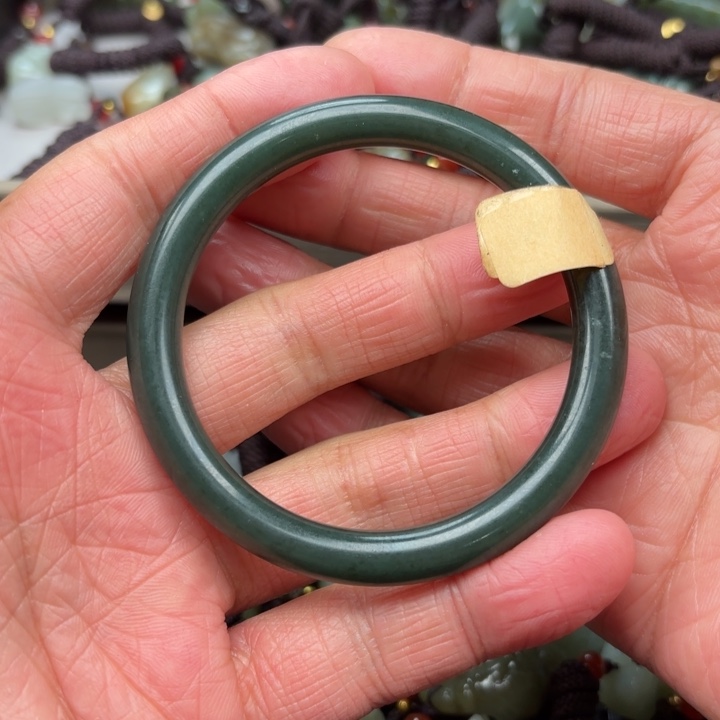 和田玉吊坠未镶嵌