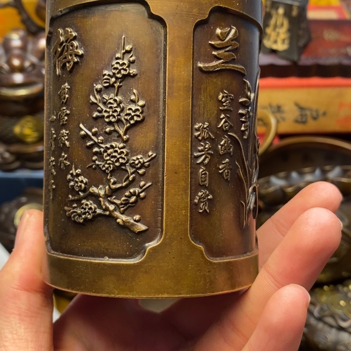 铜器摆件做工精良