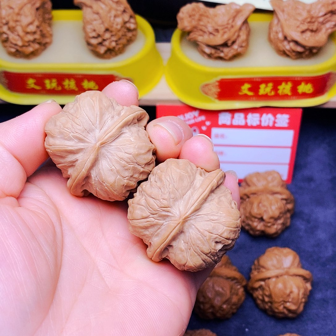 【闪购商品】吊坠桃核七****y达魔核桃