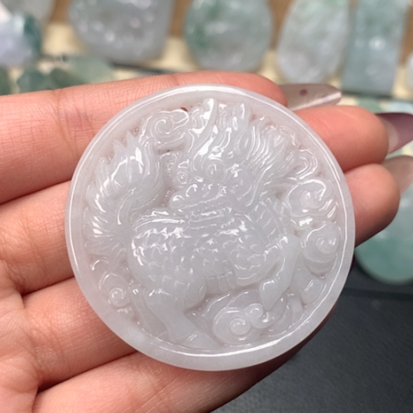 【闪购商品】翡翠颈饰未镶嵌麒麟牌吊坠