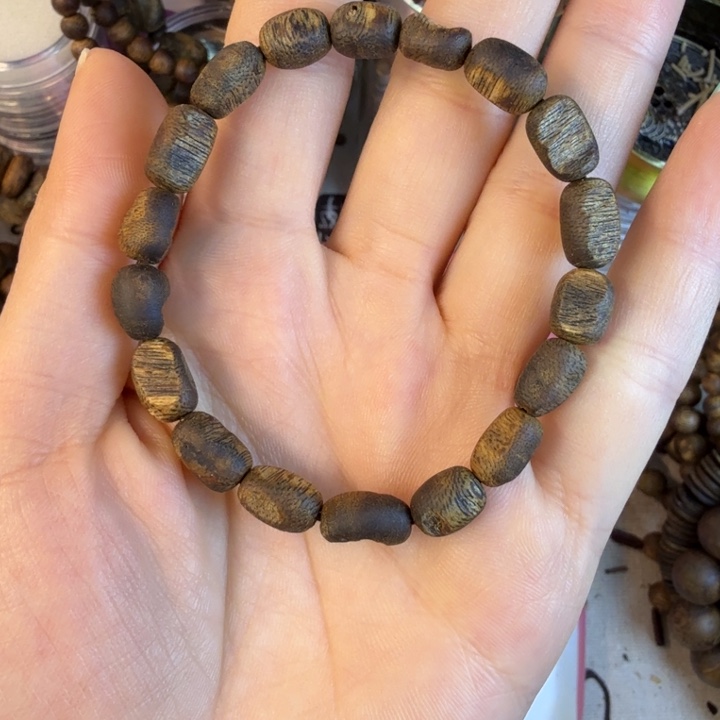 沉香沉香碎屑莺歌绿奇楠07留疤4.克