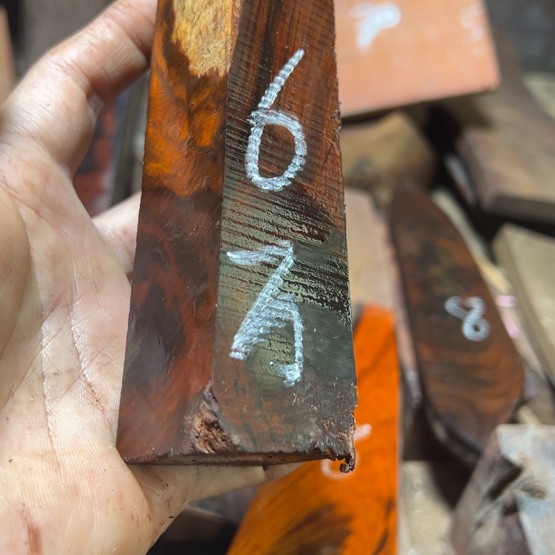 @***万交趾黄檀（大红酸枝）