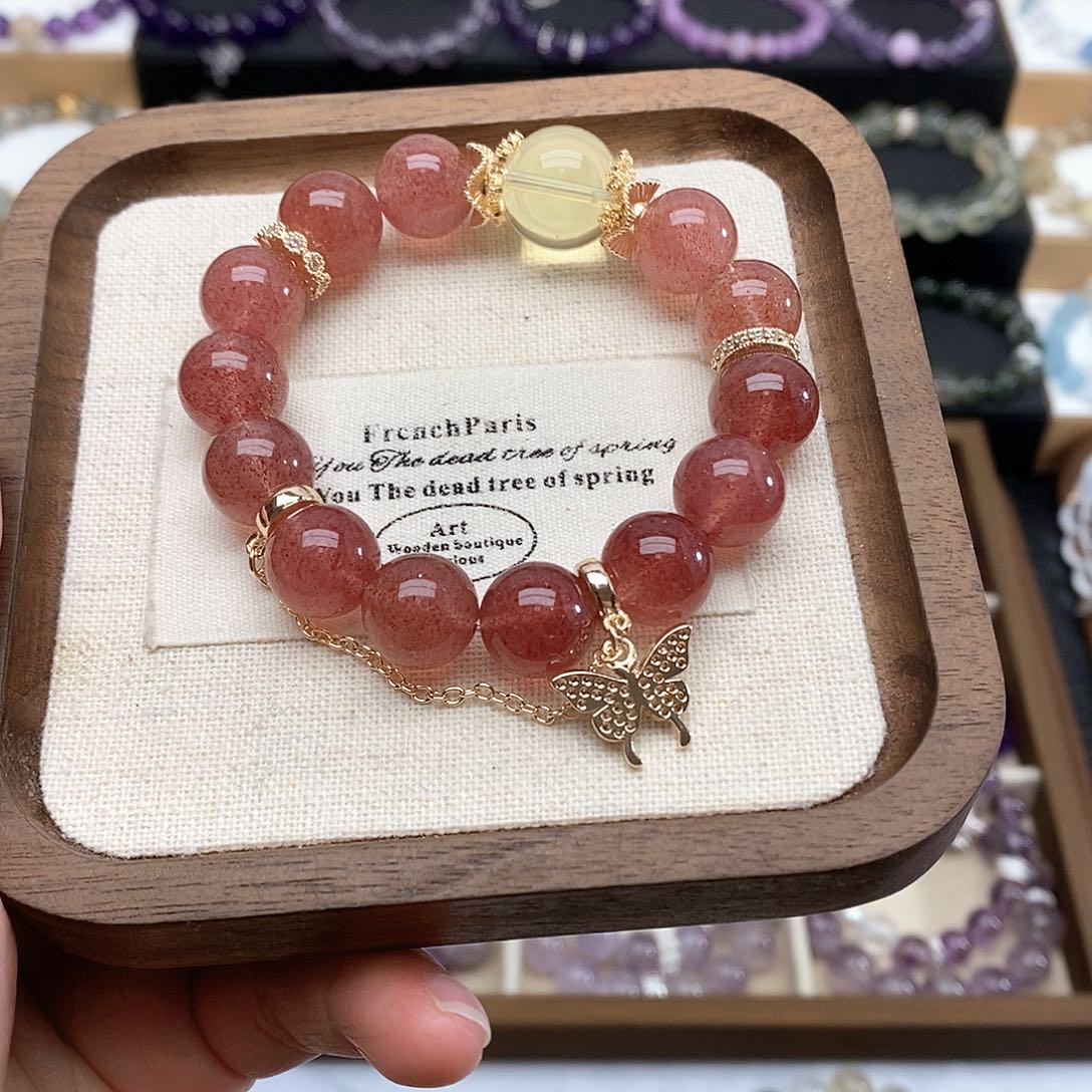 水晶手链未镶嵌E****?草莓晶手串