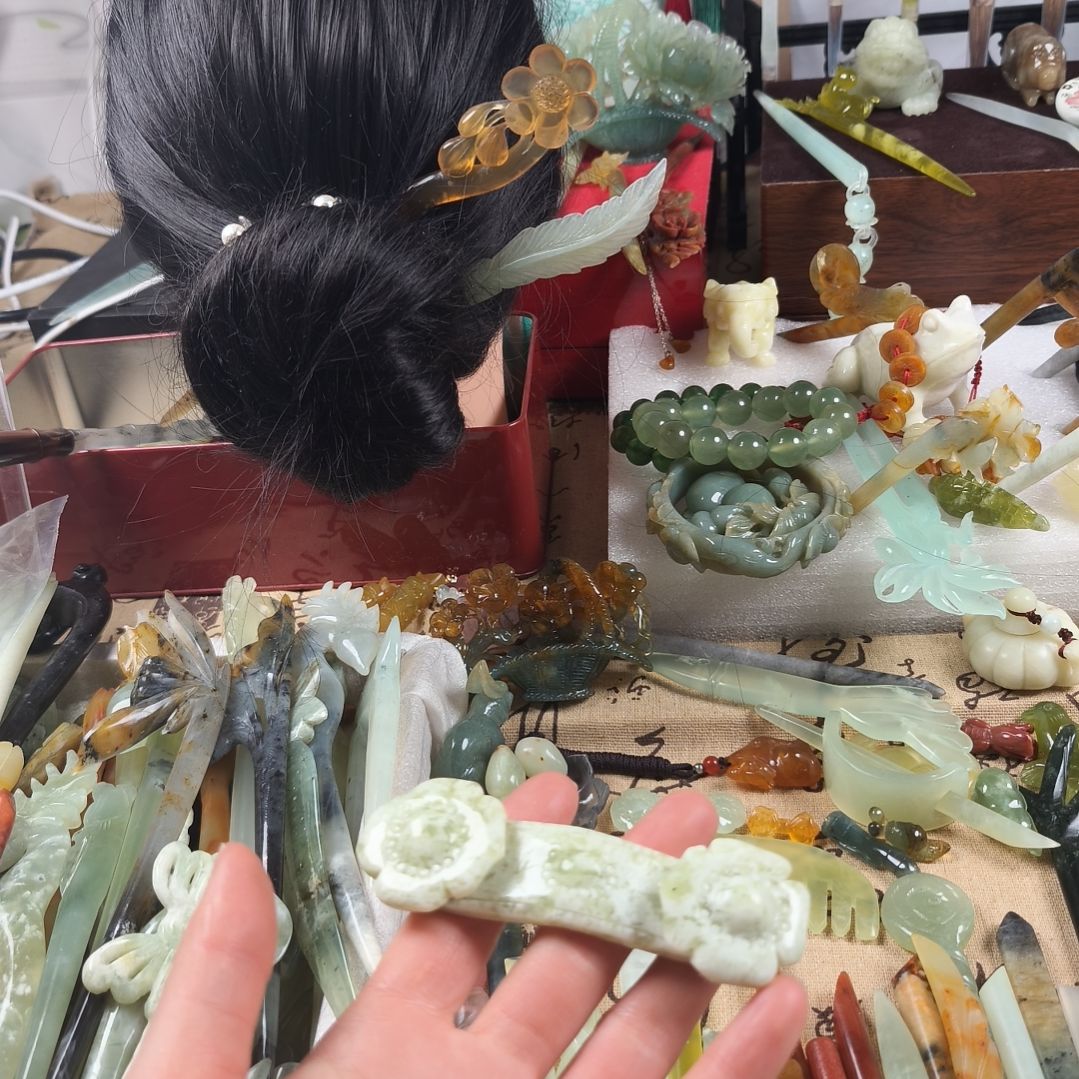 蛇纹石玉发饰合金