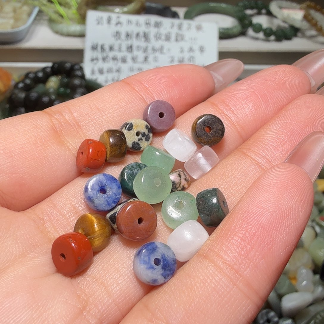 和田玉未镶嵌珠宝奇石