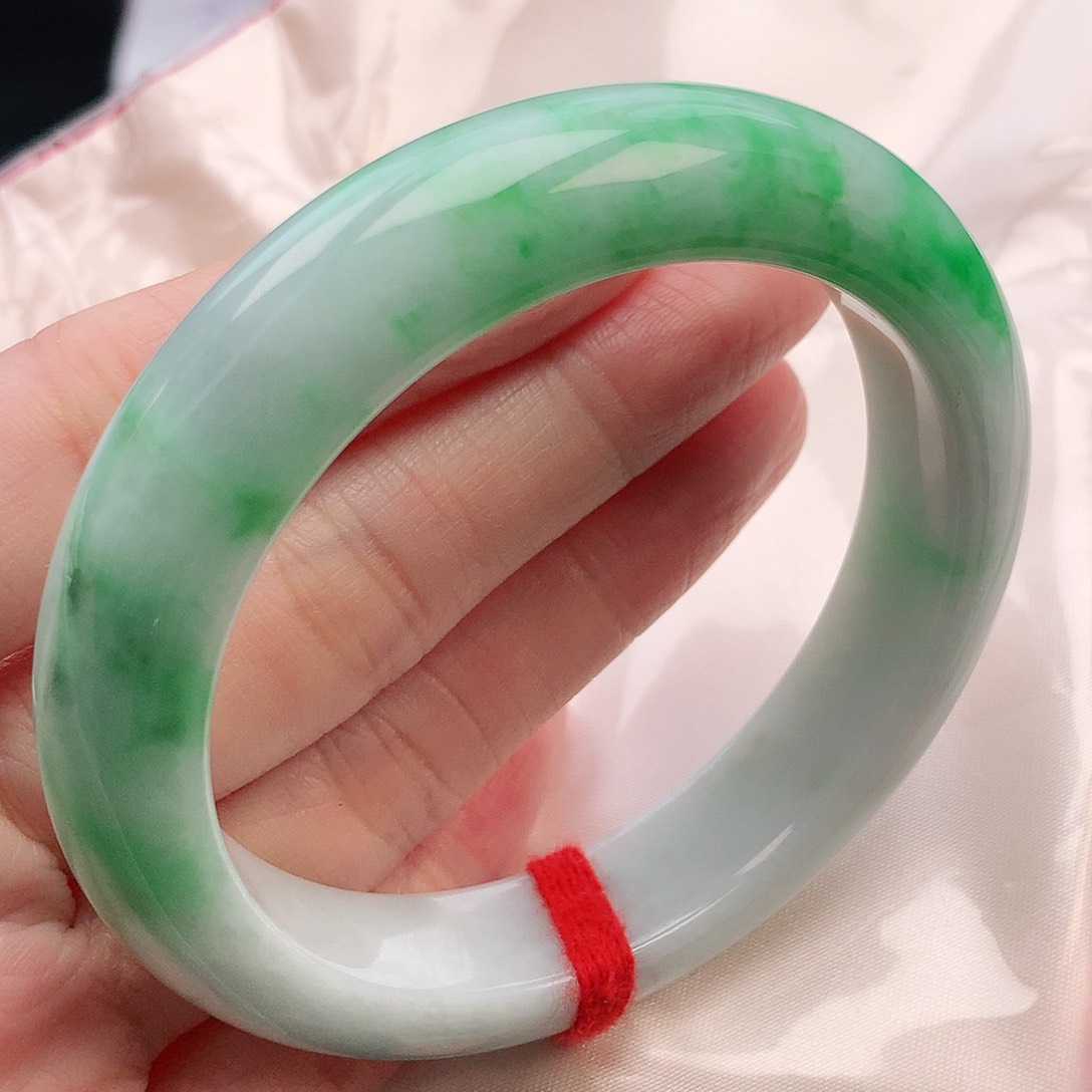 翡翠手镯未镶嵌56圈口882646