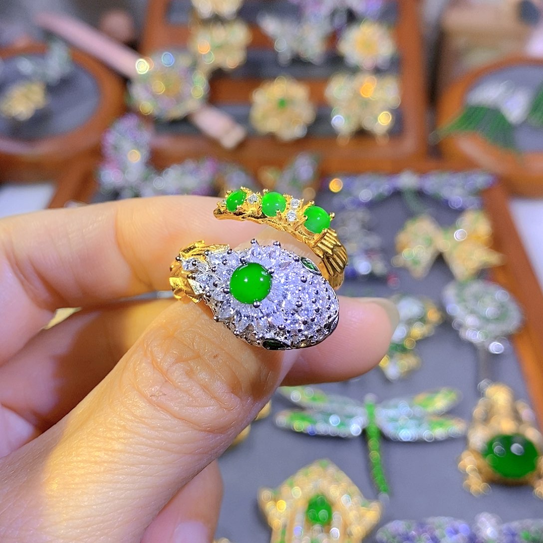 颈饰银S925镶嵌翡翠