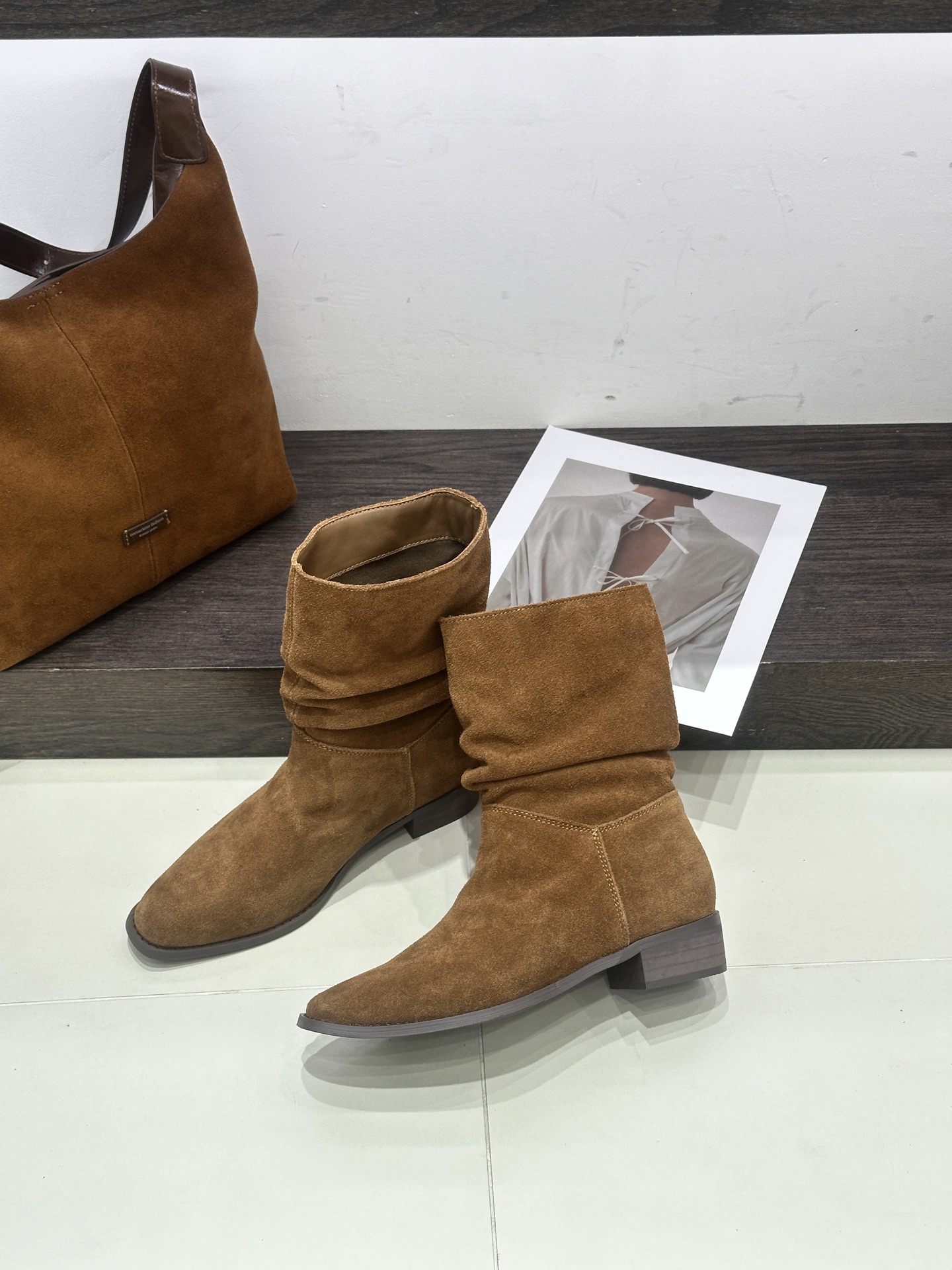 方跟低跟时装靴牛仔尖头后拉炼韩版短靴防滑中跟