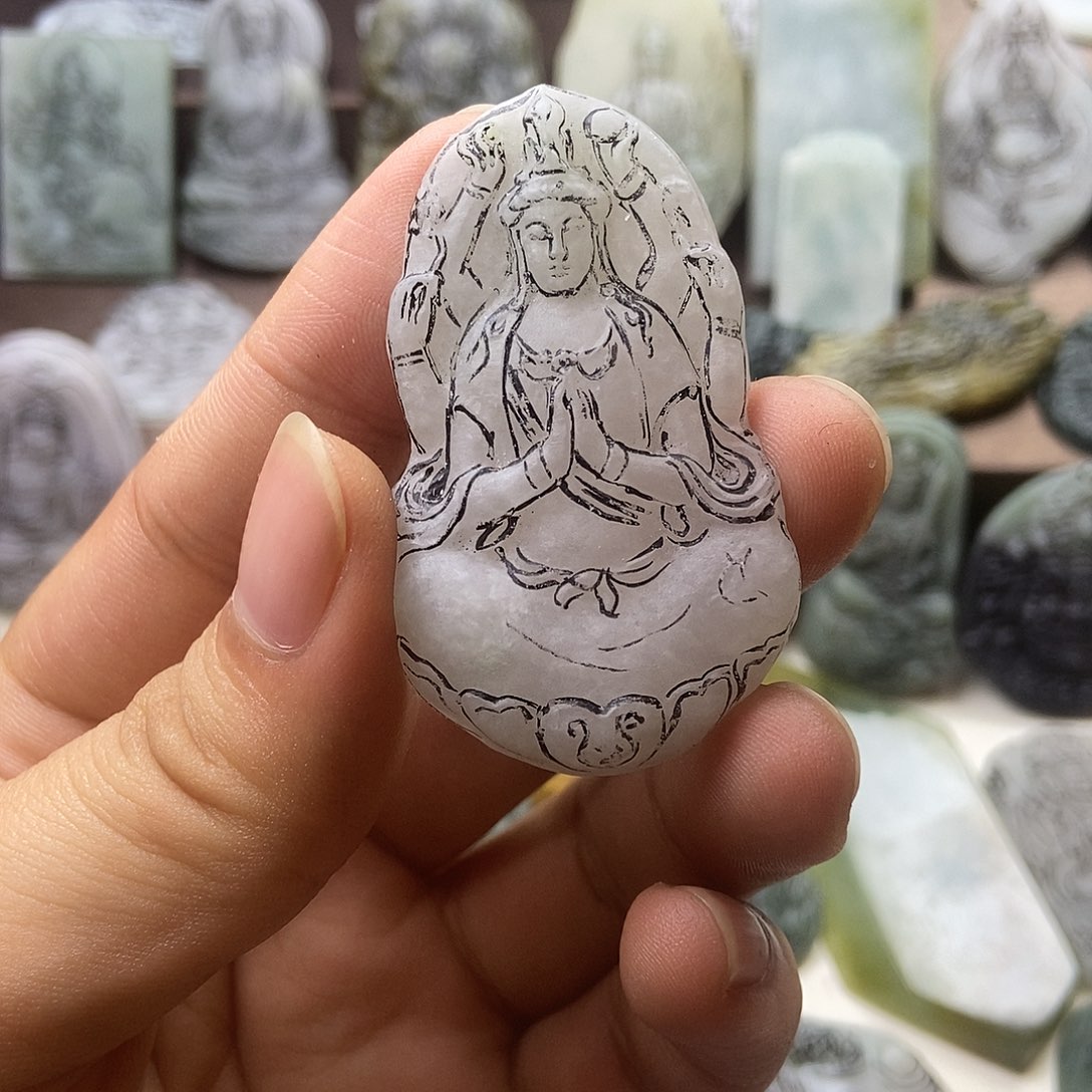 定制翡翠未镶嵌翡翠