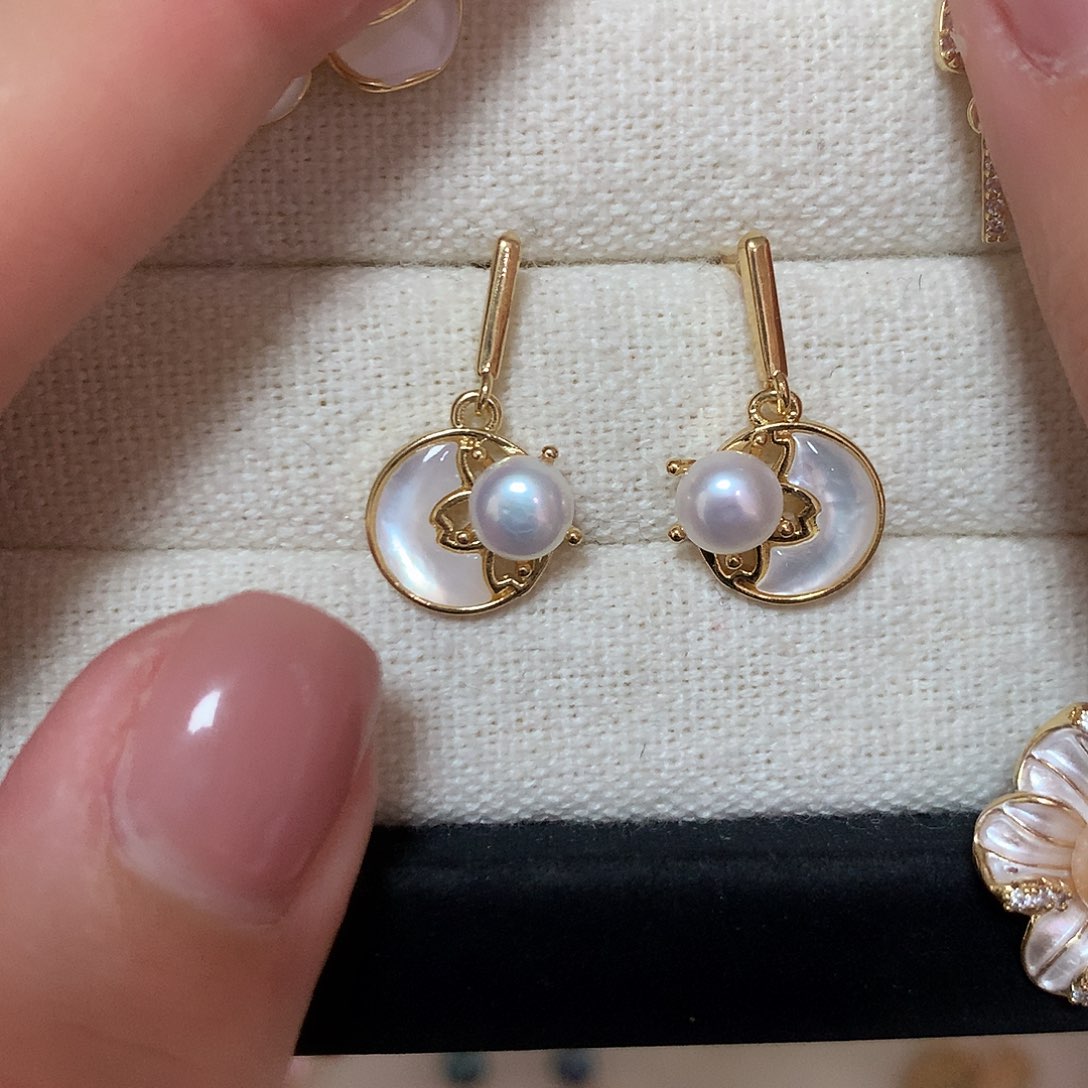 淡水珍珠耳饰合金