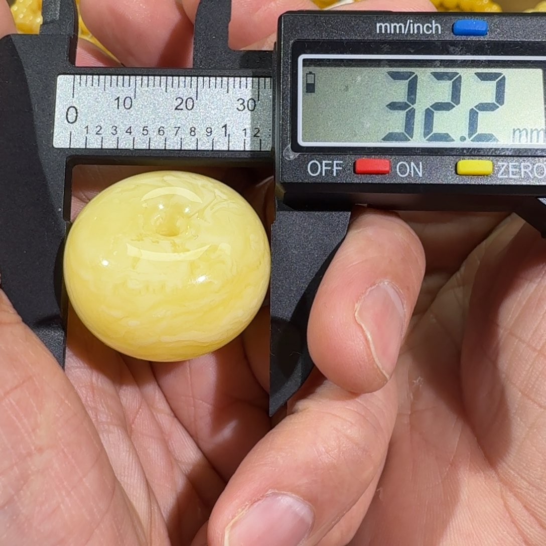 琥珀裸石未镶嵌32.2X20.4m虎皮白花扣14克