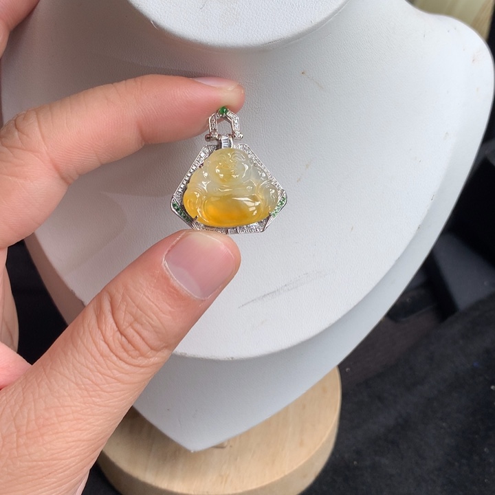 翡翠吊坠(不含链)18K金镶嵌