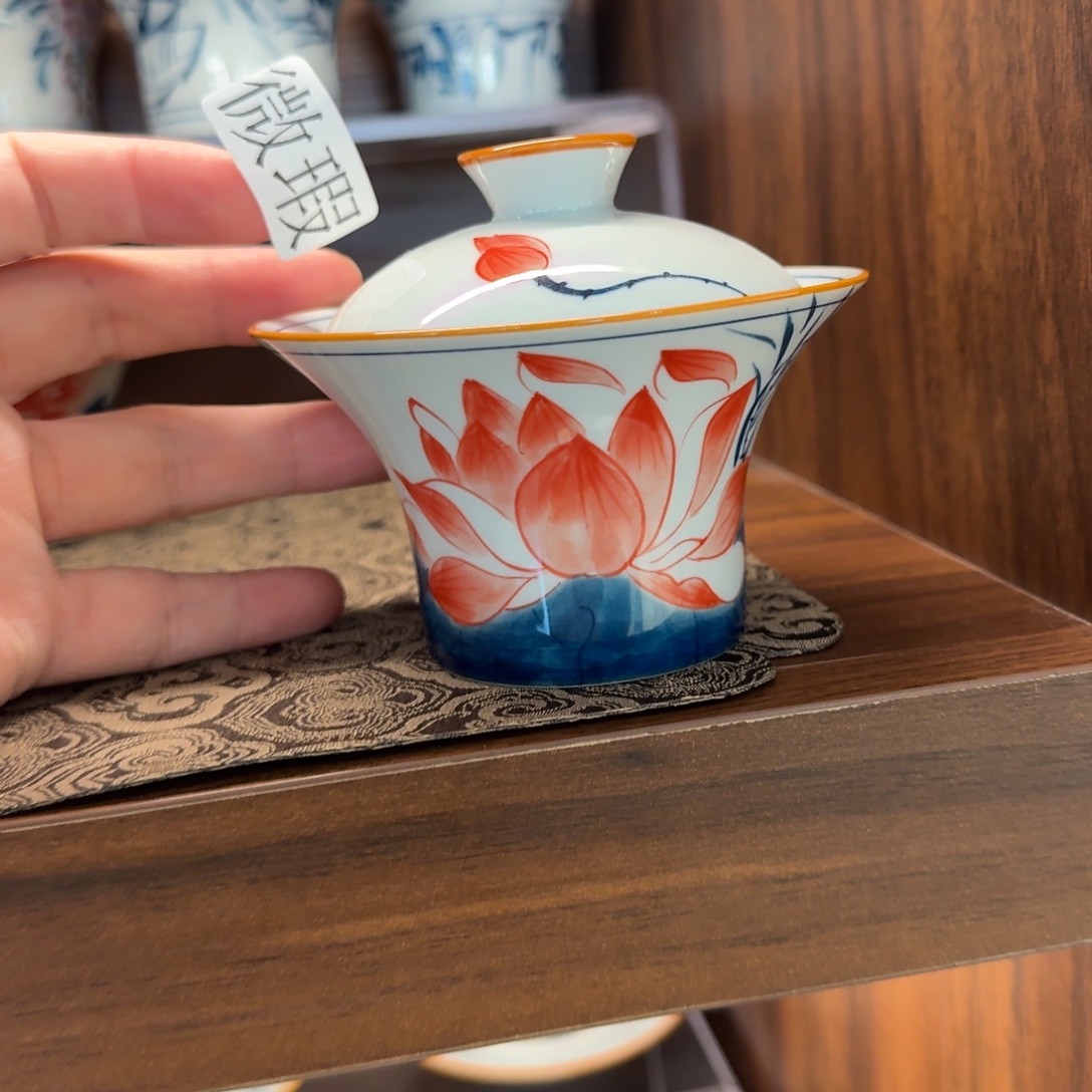 釉下手绘茶具微瑕