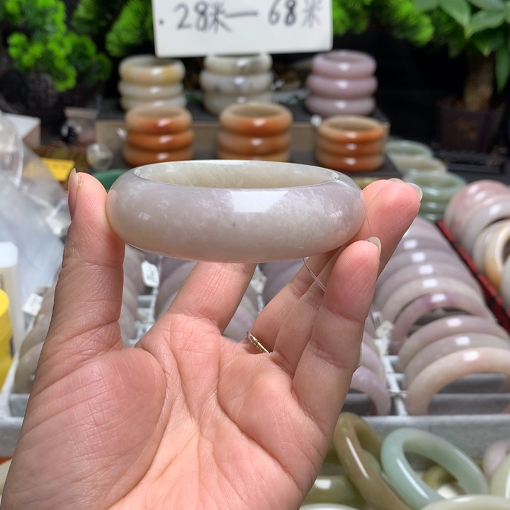 石英质玉（佘太翠）未镶嵌手镯54.4