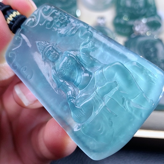 【闪购商品】翡翠颈饰未镶嵌天然翡翠