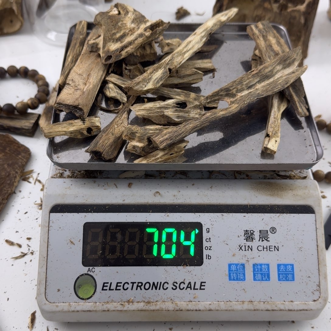 沉香沉香碎屑绿绮楠沉香70克