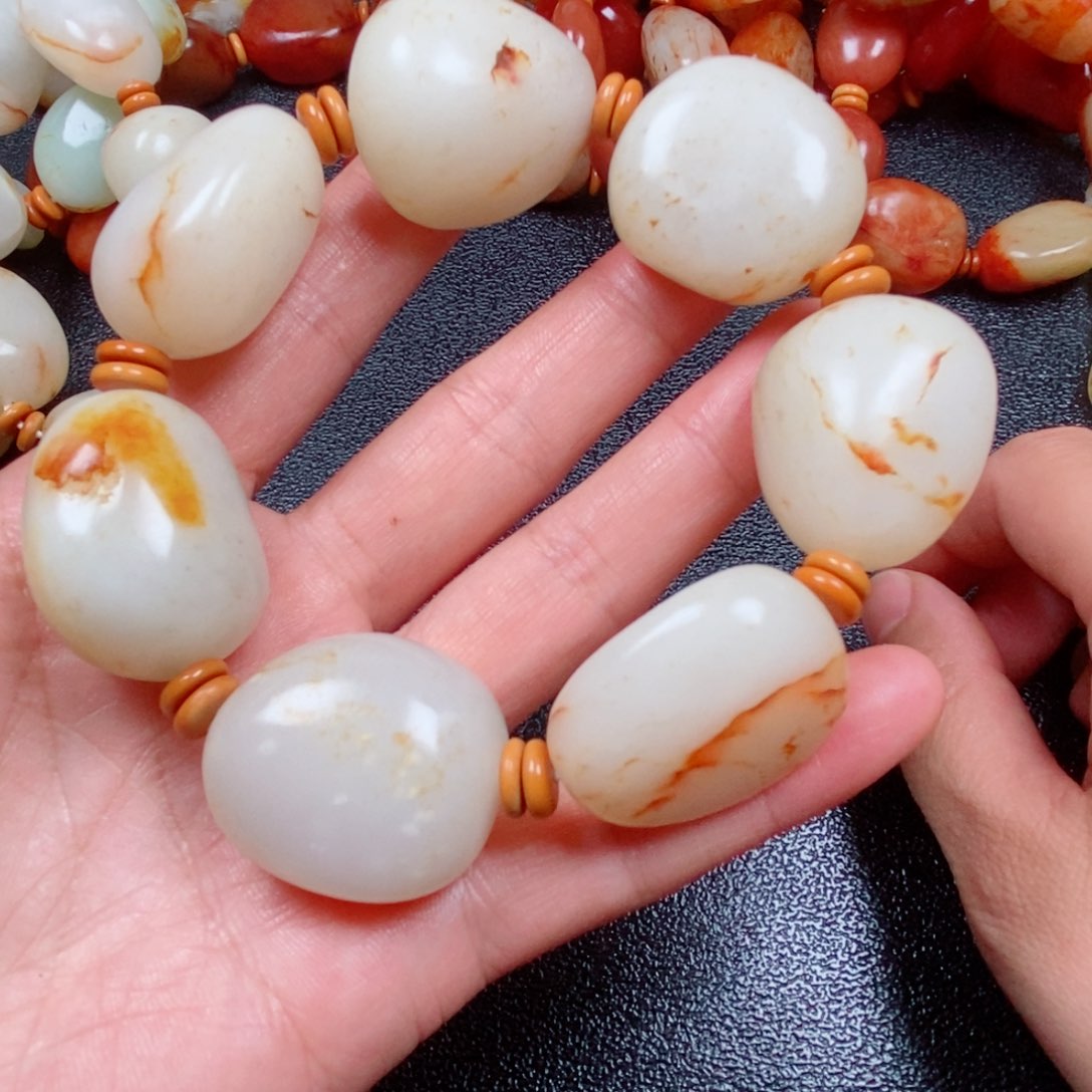 和田玉未镶嵌颈饰鑫*