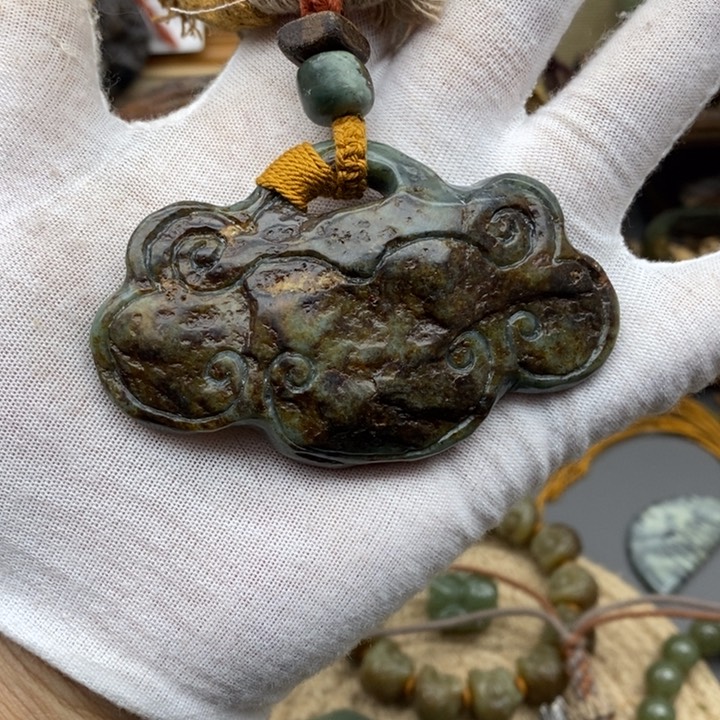 岫岩河磨玉（透闪石质玉）挂件未镶嵌苏***蟹