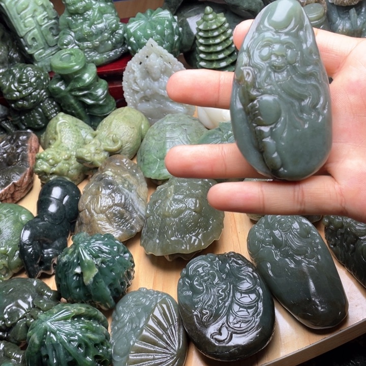 和田玉未镶嵌挂件