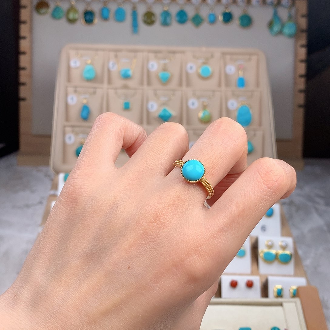 绿松石戒指18K金镶嵌