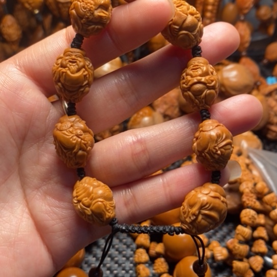 橄榄核吊坠小八方