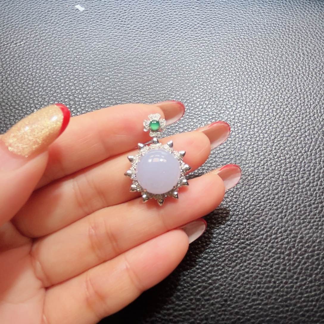 翡翠吊坠(不含链)18K金镶嵌