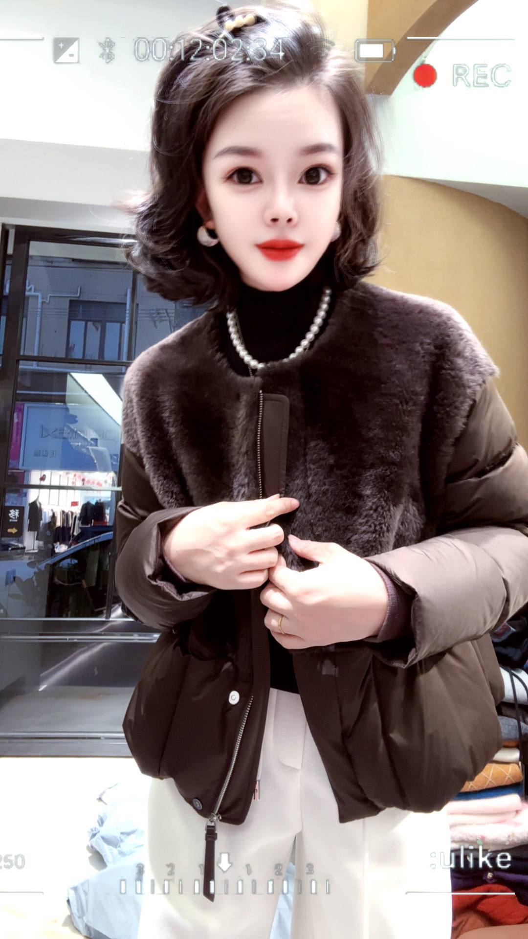 【小韩家】欧货2025冬季圆领拼接羊毛拉贡鹅绒服外套