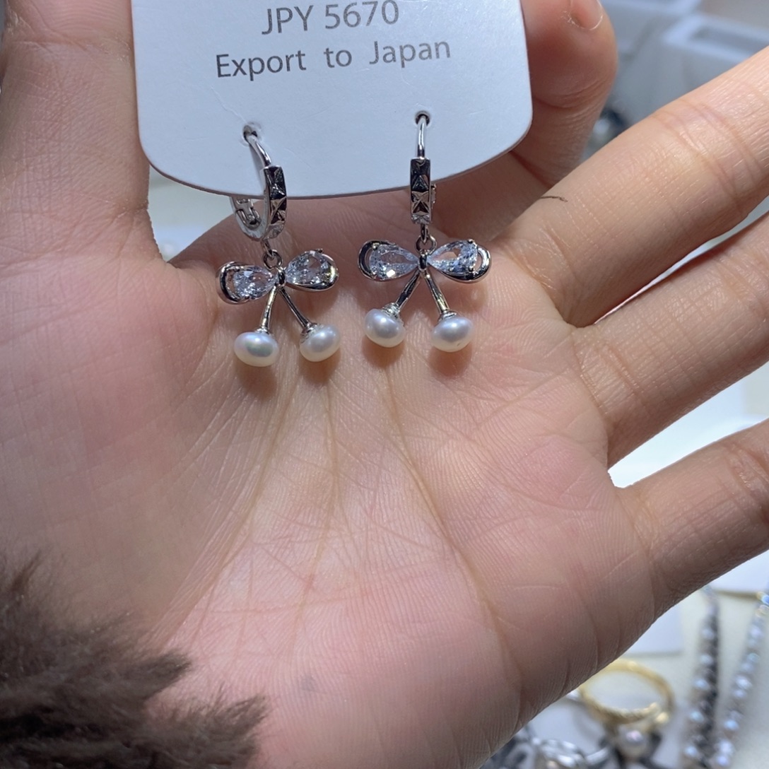 未镶嵌耳坠淡水珍珠