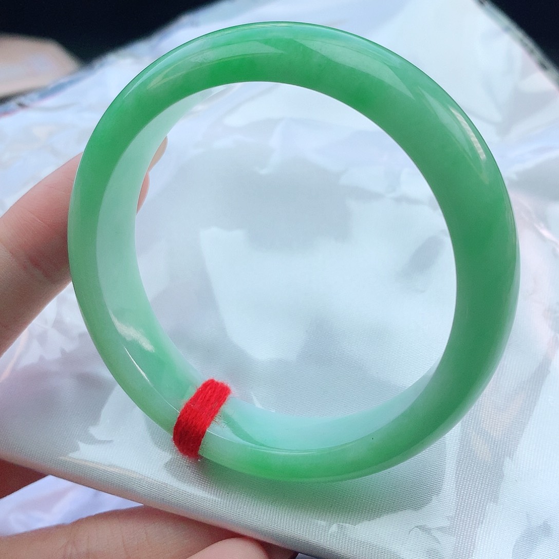 翡翠手镯未镶嵌53圈口882460