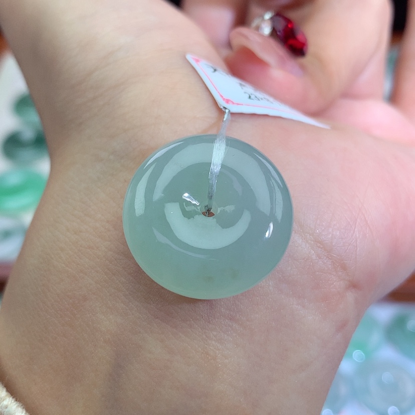 【闪购商品】翡翠吊坠(不含链)未镶嵌