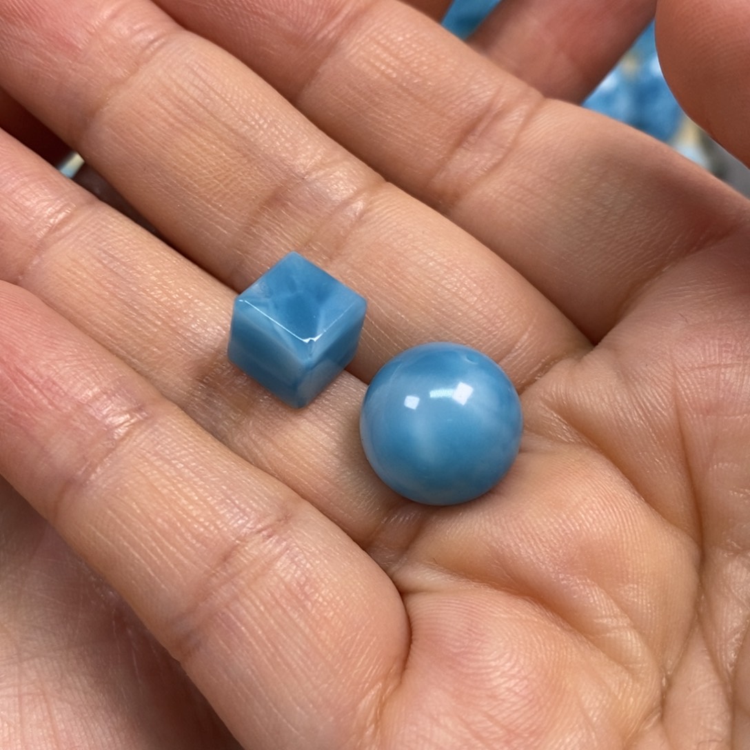 针钠钙石（海纹石）未镶嵌颈饰?***