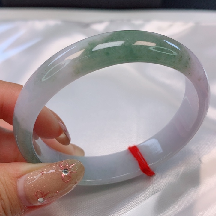 翡翠手镯（贵妃镯）未镶嵌