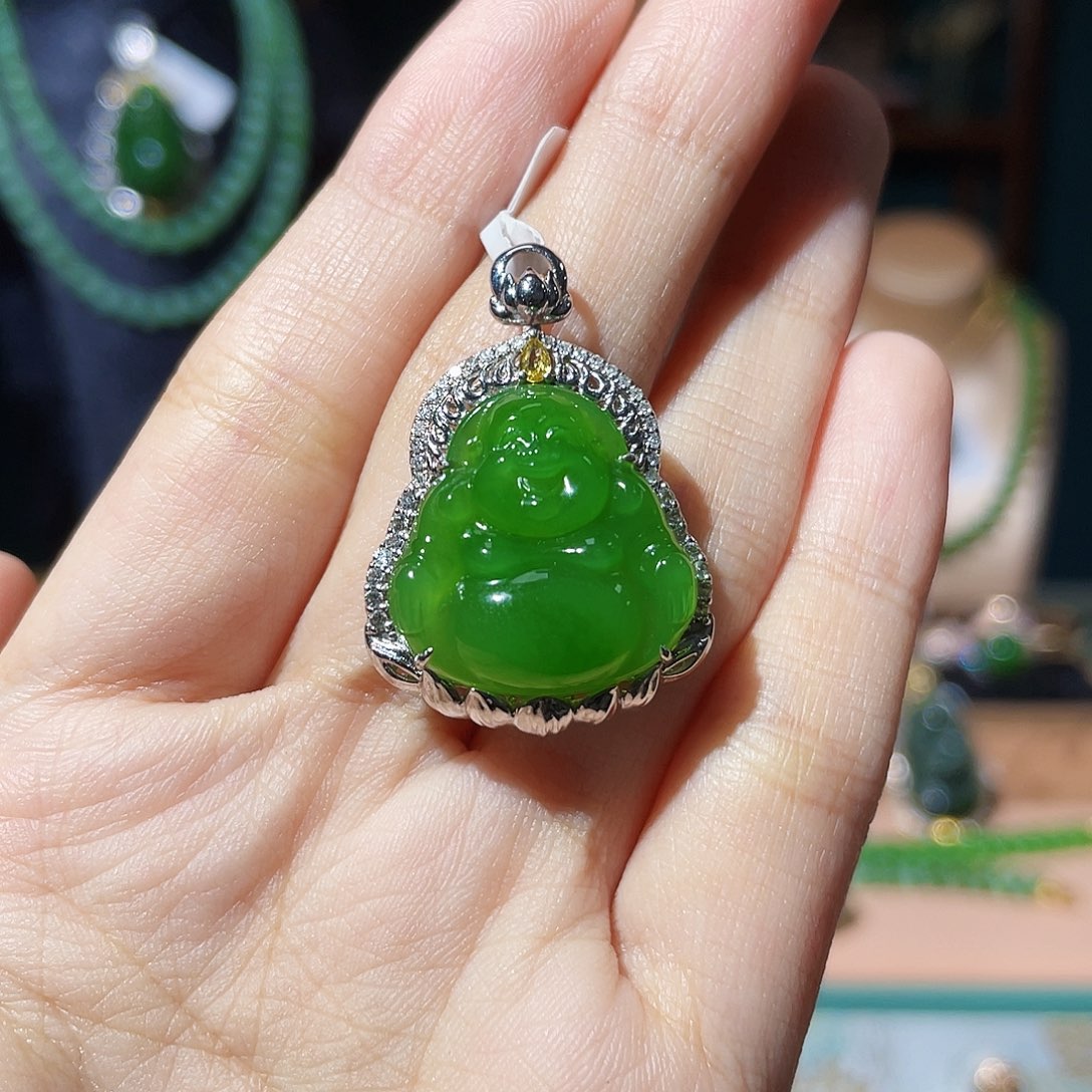 和田玉（碧玉）18K金镶嵌颈饰