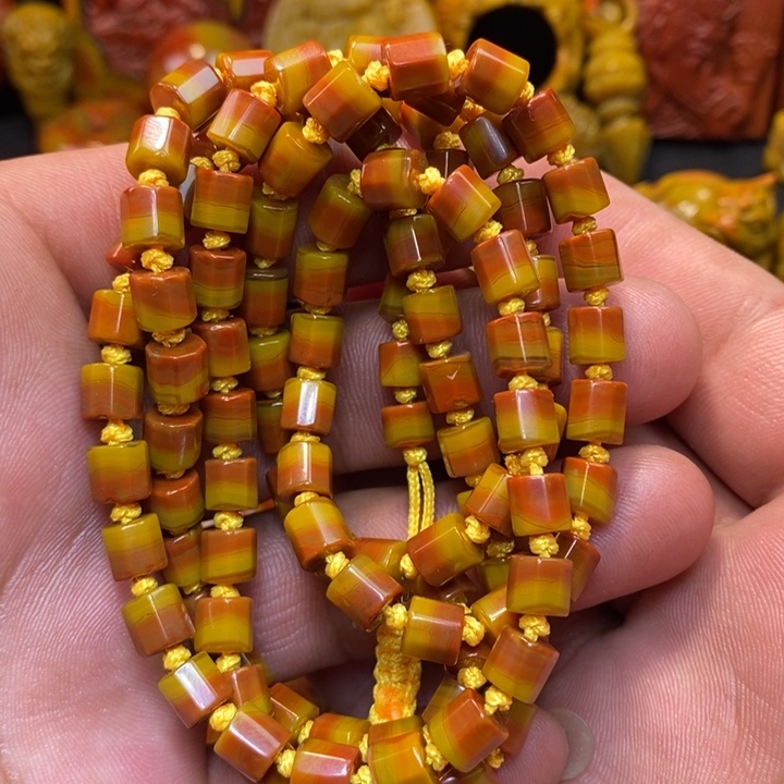 玛瑙/玉髓战国红大湾料108未镶嵌