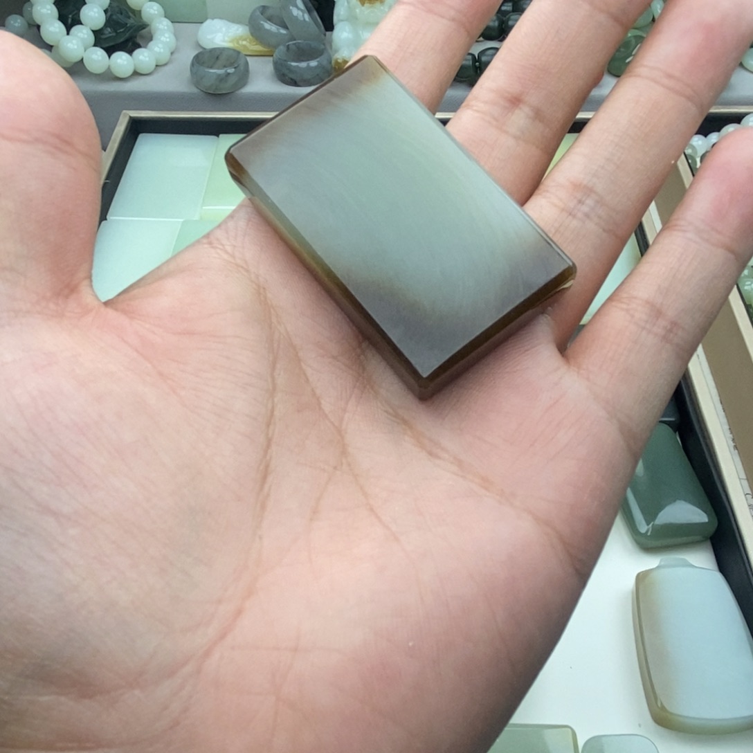 沙***鹰和田玉未镶嵌颈饰