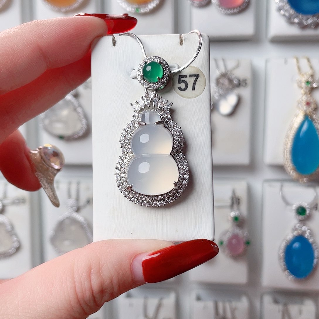 玛瑙/玉髓吊坠(赠链)未镶嵌