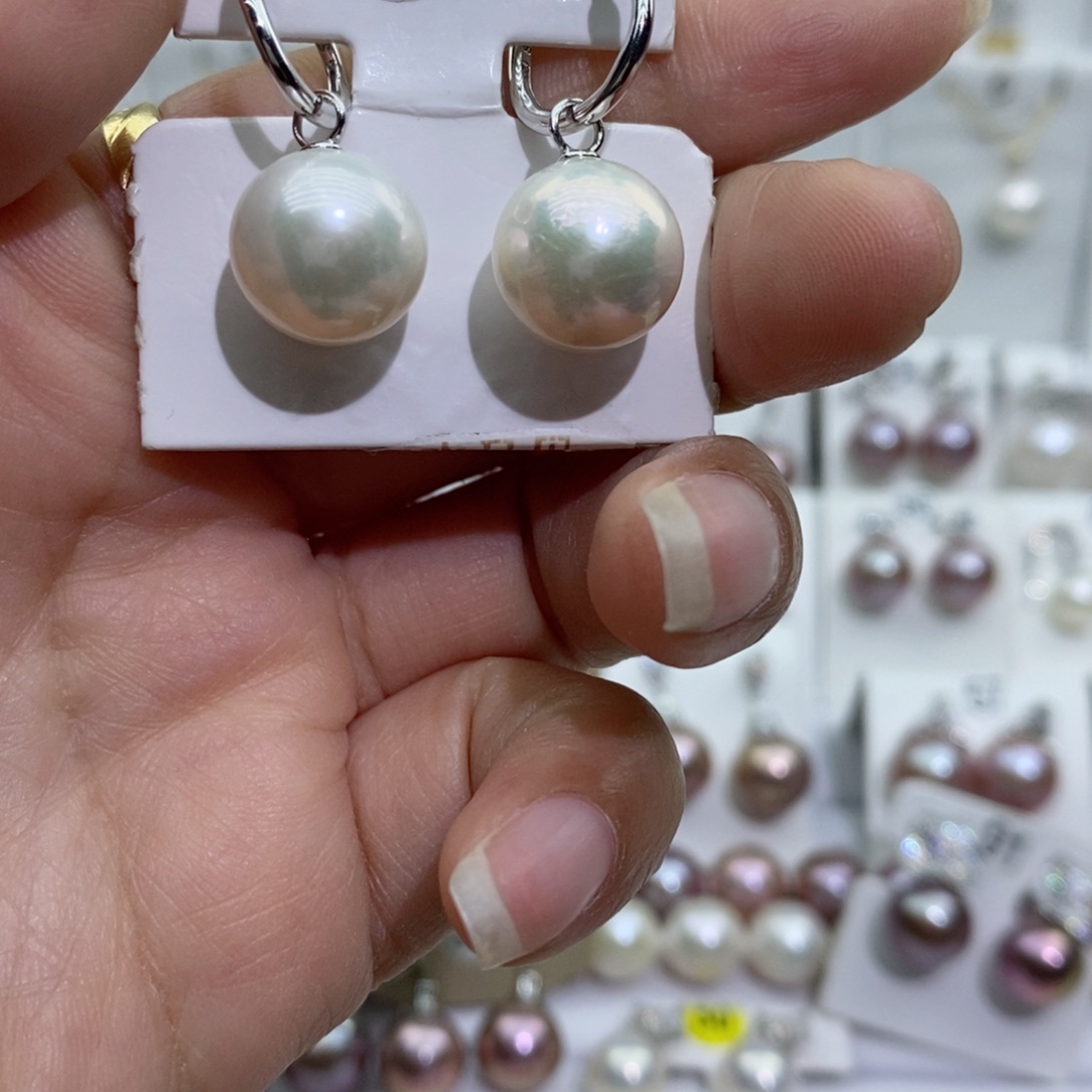 淡水珍珠吊坠(赠链)银S925镶嵌