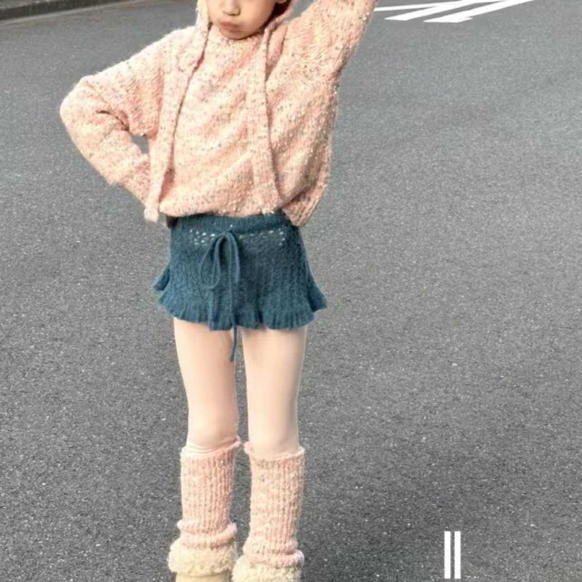 印花T恤人物长袖显瘦卡通休闲极简风春夏卡通动漫