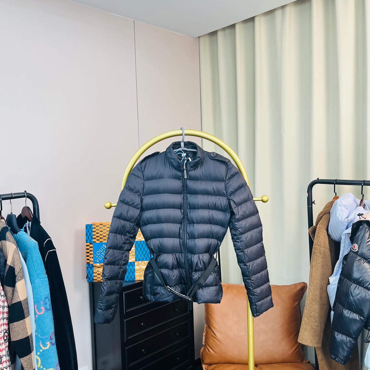 Burberry/巴宝莉 黑色蚂蚁腰羽绒服 xs码 99新